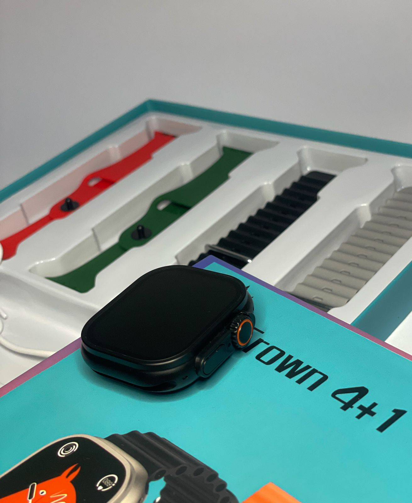Crown 4+1 SmartWatch - Image 3